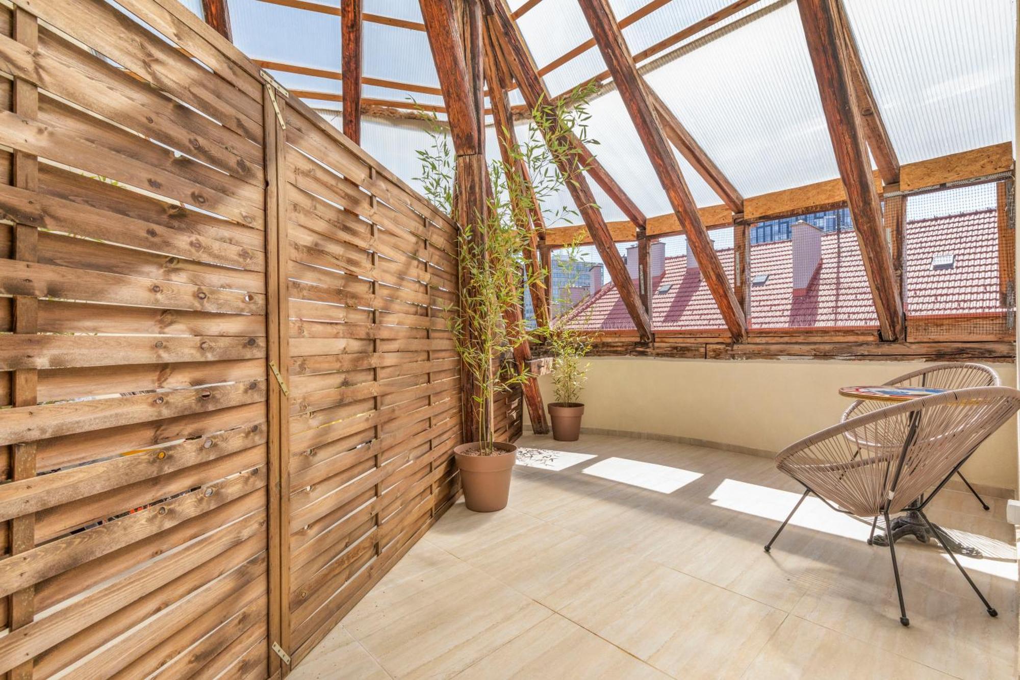 Lam Mockingbird - Terrace - Ac Apartment Bratislava Ngoại thất bức ảnh